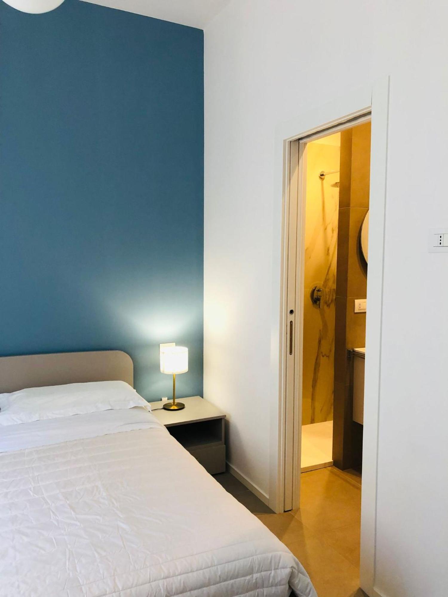 Urban Suite Бари Экстерьер фото