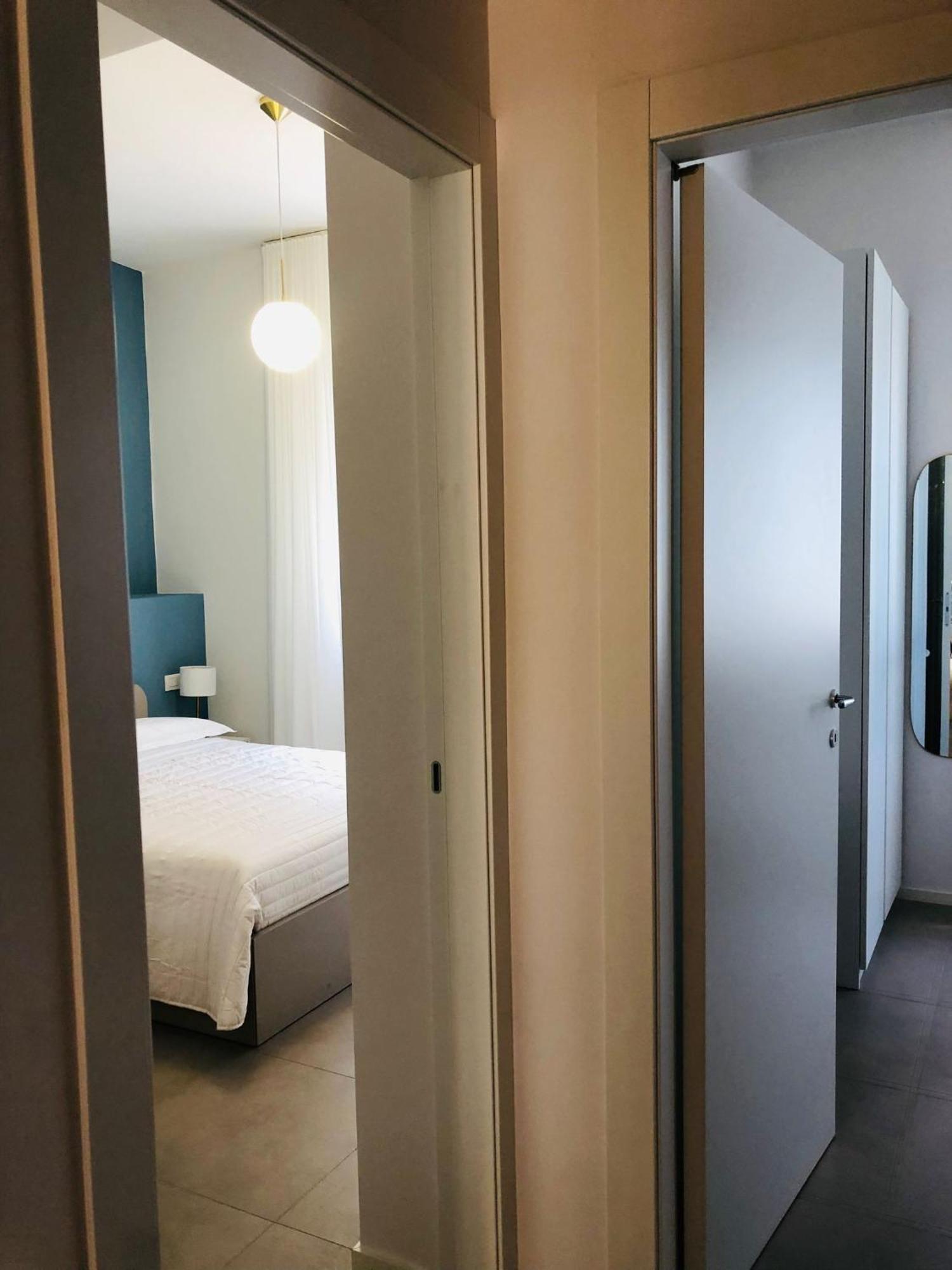 Urban Suite Бари Экстерьер фото